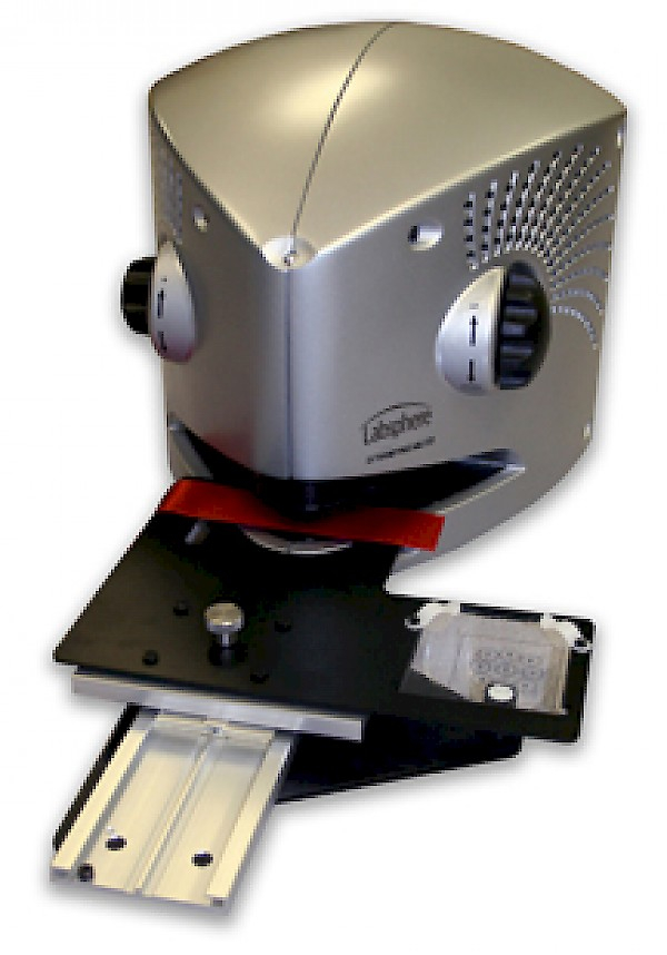 UV-2000F纺织品紫外透过率分(fēn)析仪